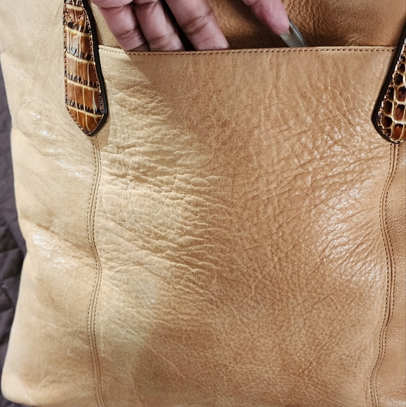 Brahmin Tote - Picture 9 of 9
